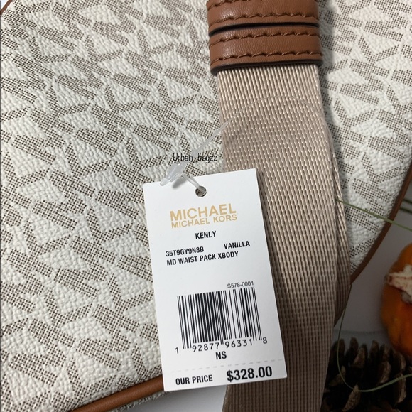 Michael Kors Kenly Medium Waist Pack Xbody - Picture 2 of 6